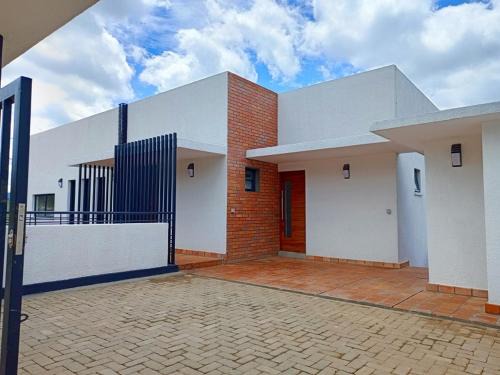 Kigali Apartment | Luxury Cottage, Gacuriro, Kigali city