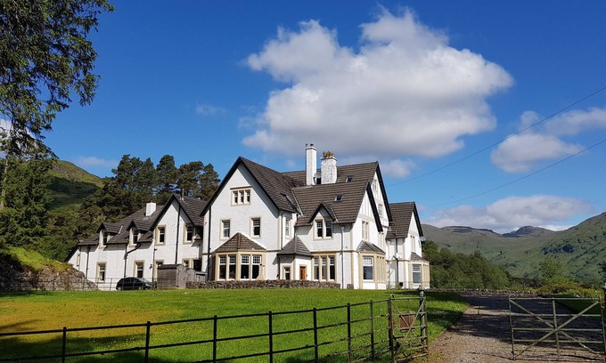 Ascog Cottage | Luxury cottage in the heart of Loch Lomond and The Trossachs