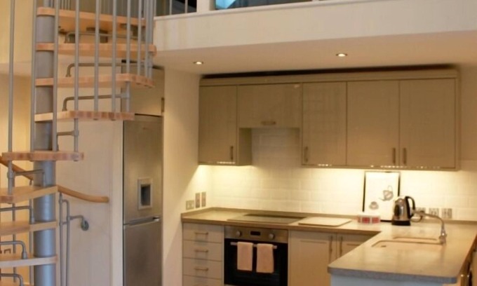 Evenley Cottage | Luxury Cottage, located on working farm, near Oxford, Silverstone & Cotswolds