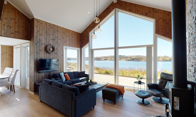 Steinsland Cottage | Luxury cottage with sea view, near Bergen