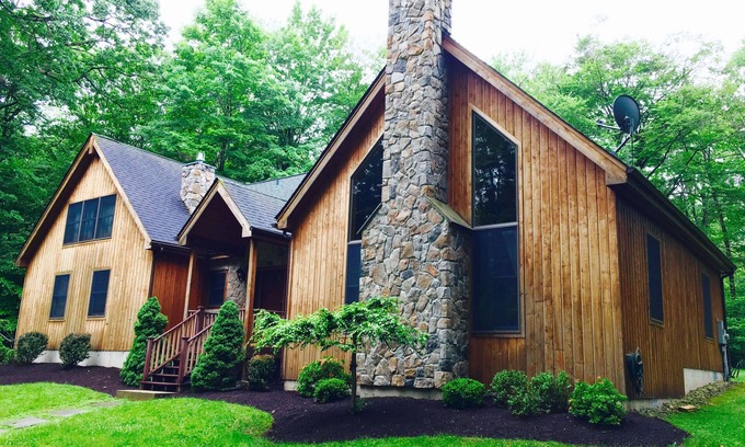 Monticello House | Luxury Country Home in the Swinging Bridge Lake Community
