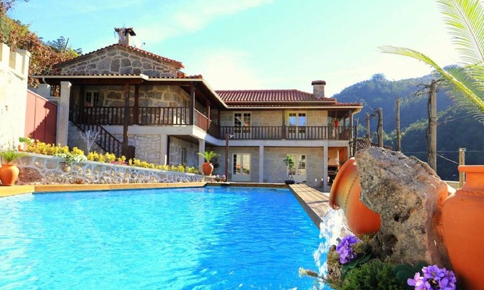 Terras de Bouro Cottage | Luxury country house in rural Gêres