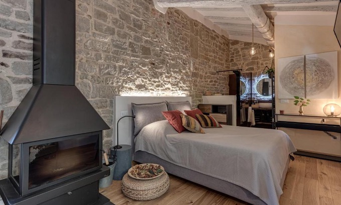 Londa House | Luxury Country Retreat La Stallina