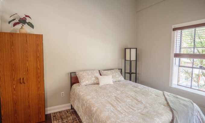 Downtown Lafayette Historic District Condo | Luxury Cozy Palace Downtown
