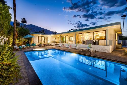 Deepwell Estates House | Luxury Deepwell Stunner - Desert Oasis Dream Home