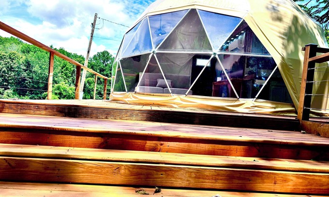 Albany Cottage | Luxury Dome Hot Tub Lake View Near Marina