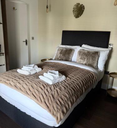 Moffat House | Luxury double bedroom en suite