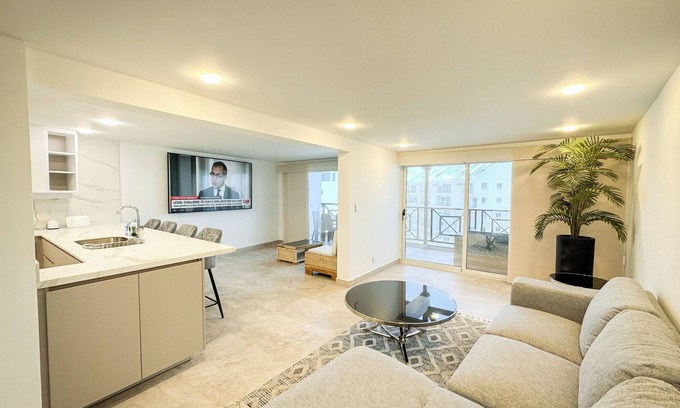 Punta Hansa Apartment | Luxury Downtown Penthouse