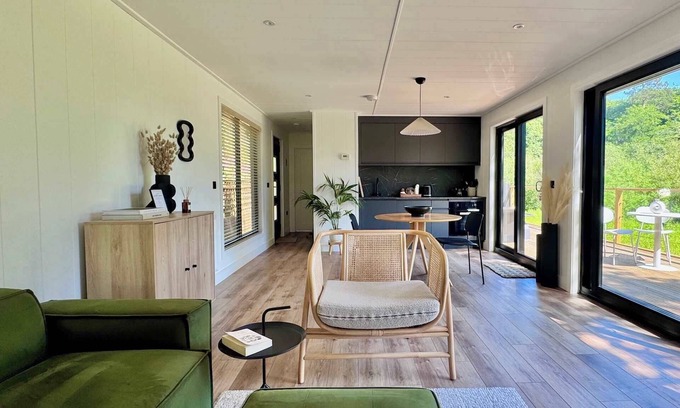 Market Drayton Cabin | Luxury Eco Cabin with River Views