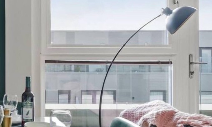 Stevenage Apartment | Luxury Eco Super King Apartment w/Large Balcony