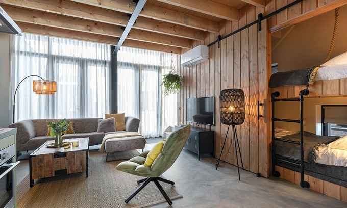 Veessen House | Luxury ecological farm lodge for six people, entirely in a historical style