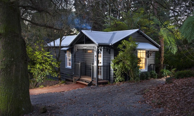 Olinda Cottage | Luxury escape for you and your dog