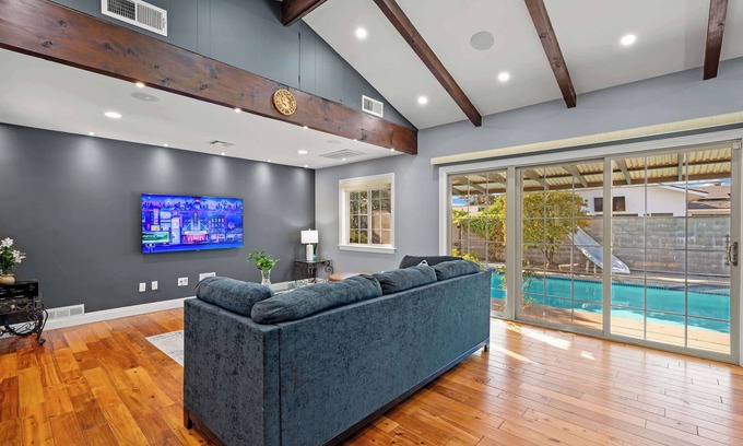 Glendora House | Luxury Estate With Sparkling Pool & Elegant Amenities