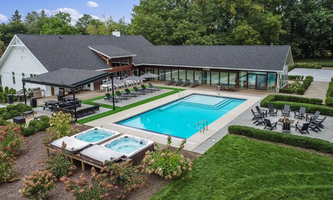 Union Pier House | Luxury Estate with 3 Homes, Pool, Hot Tubs, Basketball/Tennis Court near Lake
