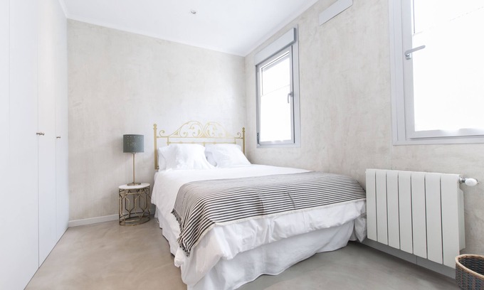 Palos de la Frontera Apartment | Luxury & exclusive apartment Reina Sofia in Atocha Madrid center