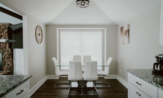 Sachse House | Luxury Executive Rental Prime Location Large Fenced Yard