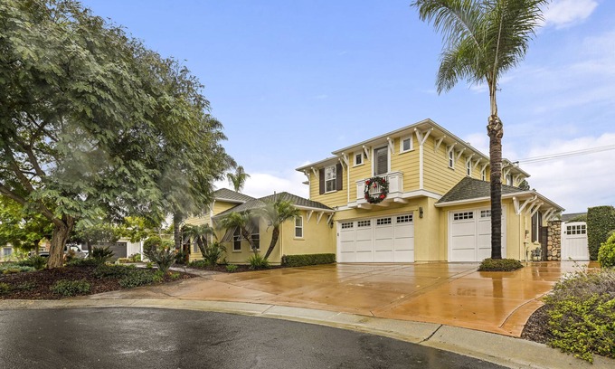 Encinitas House | Luxury Family Resort Home Near Beach~ Pool ~ Hot Tub ~ Sportcourt