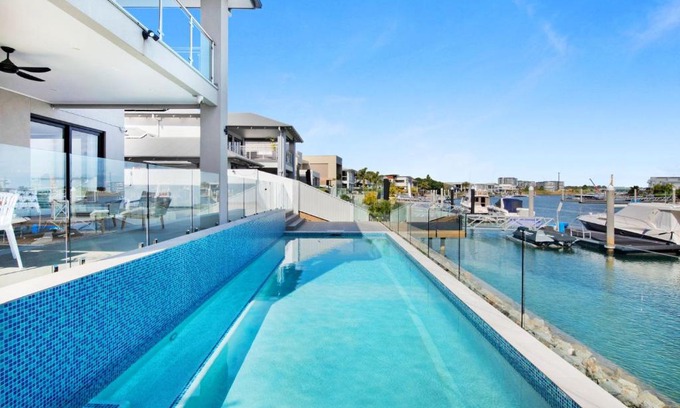 Gold Coast House | Luxury Family Retreat in Hope Island