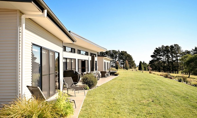 High Range Other | Luxury Farm Getaway - Stunning Southern Highlands Views