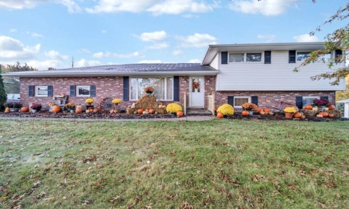 Meadville Other | Luxury Farm Getaway at Sunset Hill