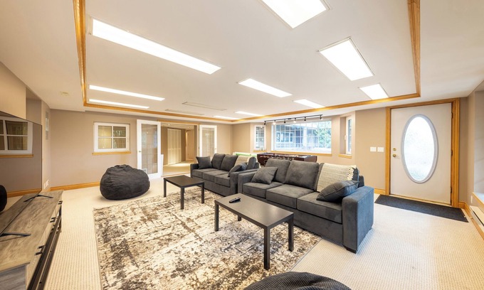 Langley Other | Luxury Farm House for Events/Pool/HotTub Sleeps 24