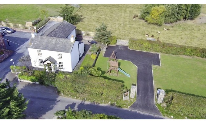 Poulton-le-Fylde Cottage | Luxury Farmhouse Cottage