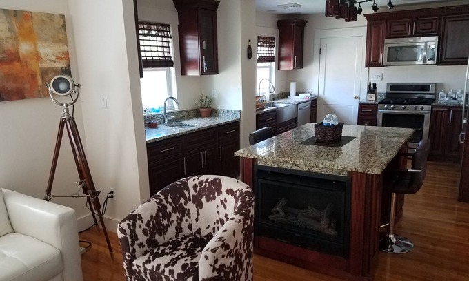 Watertown House | Luxury & First-Class Unit - Great Access - Near Boston - Discounted rates