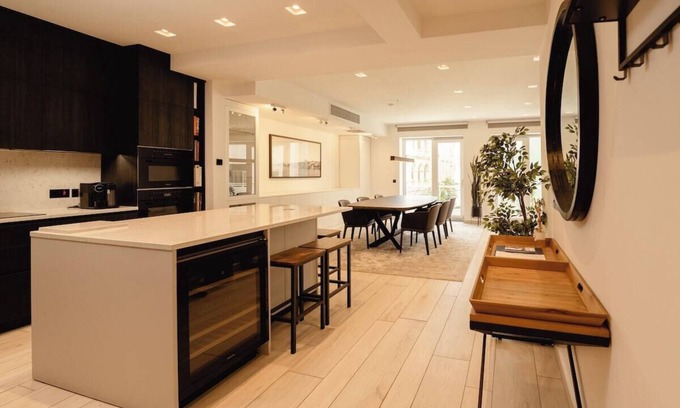 Madliena Apartment | Luxury flat near shopping & swimming