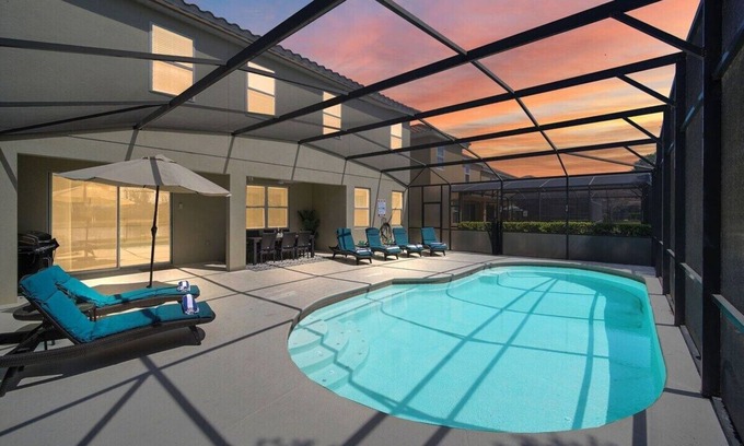 Sunridge Woods House | Luxury Florida Vacation Home – Private South Facing Pool & Close Disney