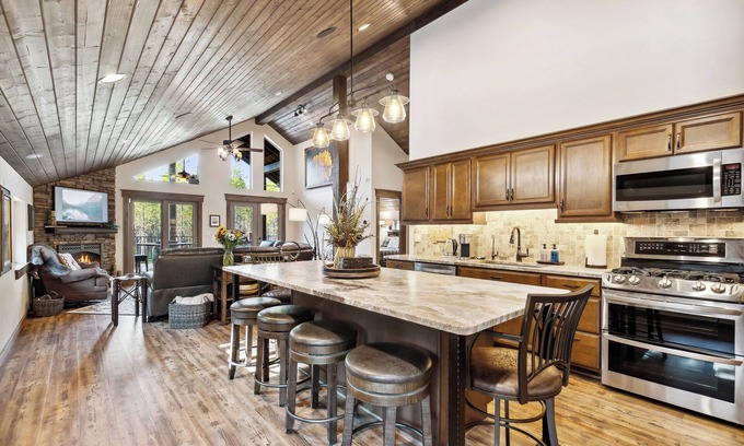 West Glacier House | Luxury Forest Retreat with Hot Tub, Huge Decks & Firepits – 2 miles to Glacier!