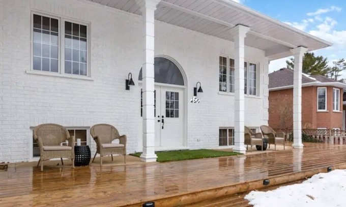 Wasaga Beach House | Luxury Furnished Home Near Collingwood For Rent