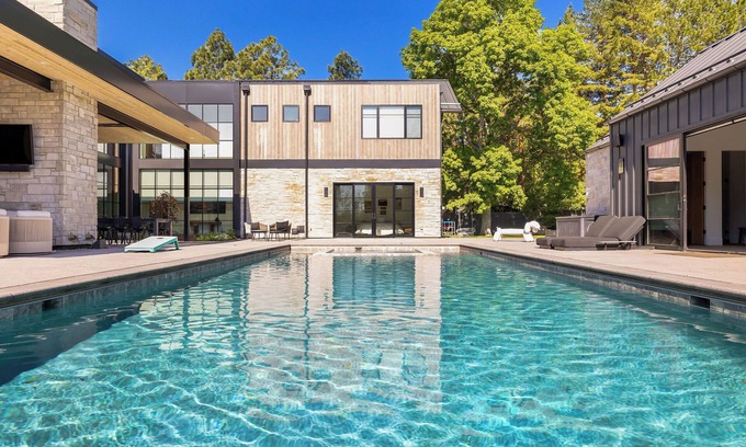 Parkside House | Luxury, furnished retreat with pool on nearly an acre in Boulder