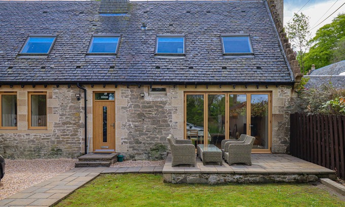 Arden Cottage | Luxury Cottage within Loch Lomond and Trossachs National Park