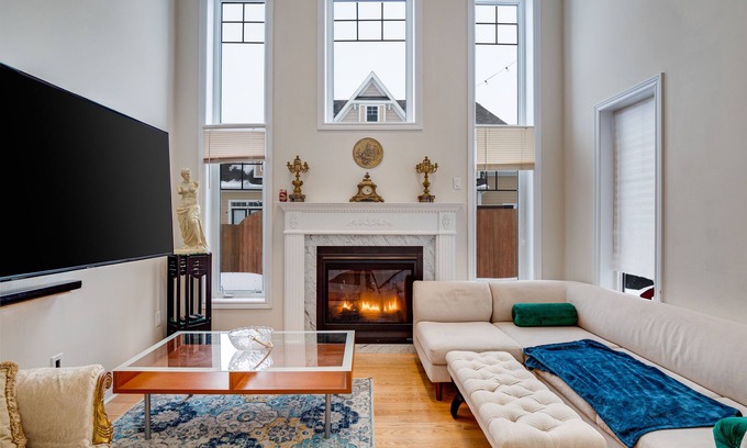 Lafontaine House | Luxury Georgian Bay gem, heated pool! Hot tub, close to trails & lake