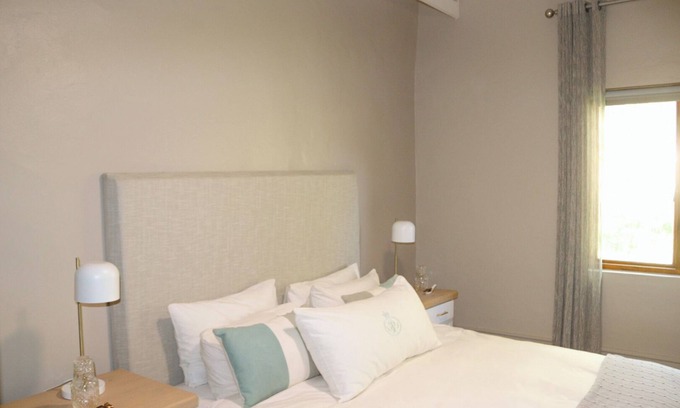 Kannaland Other | Luxury Getaway in Klein Karoo 2-bedroom at Buffelsklip Game Farm in Van Wyksdorp