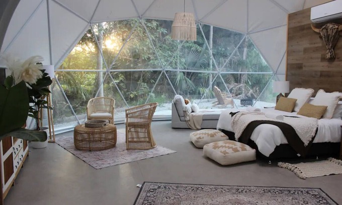 Tamborine House | Luxury Glamping dome under the stars