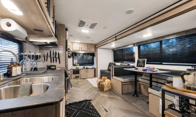 Old Seminole Heights House | Luxury Glamping Experince in the Heart of Tampa