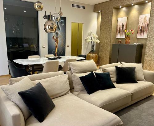 Central Station Apartment | Luxury Gold Apartment