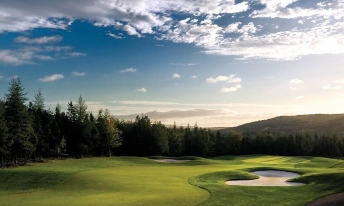 Baddeck House | Luxury Golf Retreat - Unlimited Golf for 4