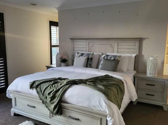 Greenvale Villa | Luxury Green