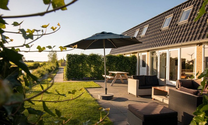 Municipality of Oudewater House | Luxury Group Accomodation Surrounded by Meadows and Close to the Major Cities