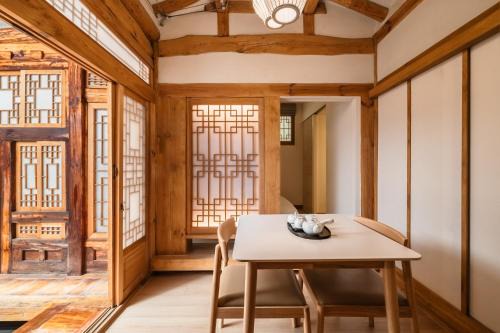 Jongno Villa | Luxury Hanok Bliss Cottage