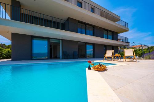 Lumbarda Apartment | Luxury Hidden Oasis - Greca