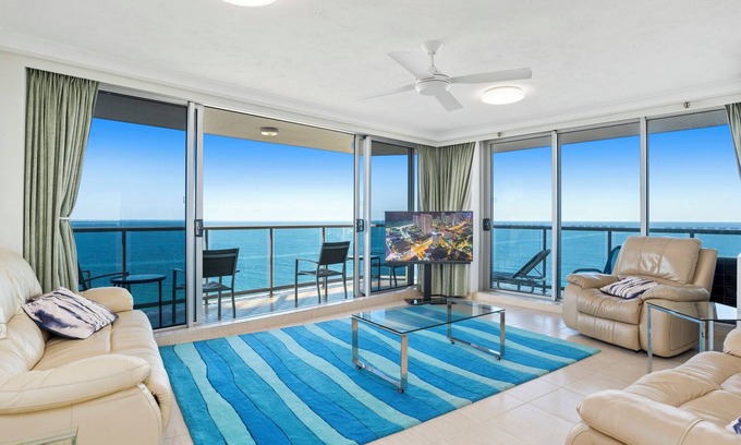 Surfers Paradise Apartment | Luxury High Floor Ocean View 2Bed 2Bath Apt