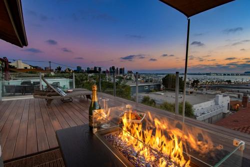 Middletown House | Luxury Hilltop Retreat in the City - Amazing View