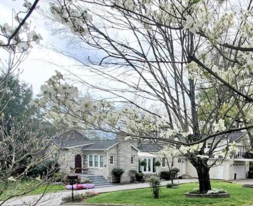Knoxville House | Luxury Historic North Hills Home