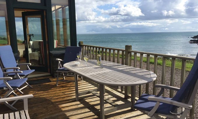 Ballycotton House | Luxury Holiday Cottage by a secluded beach near Ballycotton