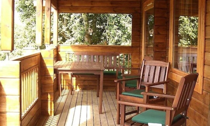 Cornwall Cabin | Luxury Holiday Cottages Set in Beautiful Devon Scenery
