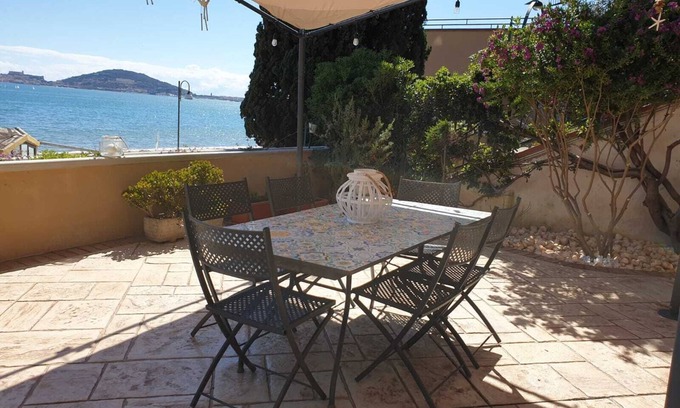 Formia House | LUXURY HOLIDAY HOUSE FRONT OF SEA FORMIA VINDICIO