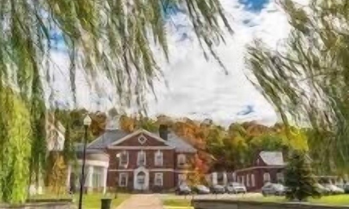 Mount Kisco House | Luxury home filled with books and art, with great access. Sleeps up to thirteen.